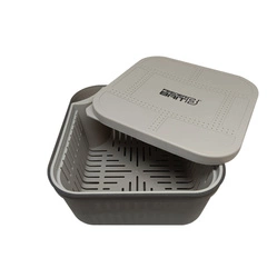 Box Feeder Bait z sitkiem do pelletu 1.9L